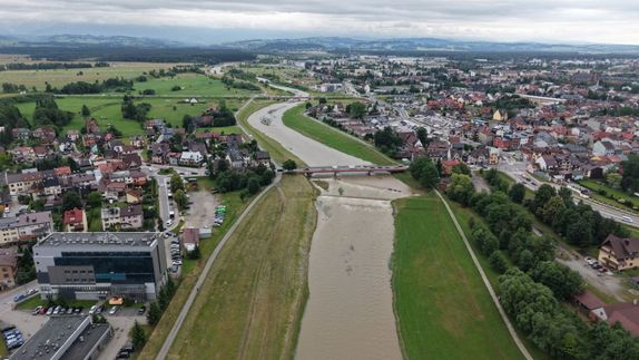 Biały Dunajec i cześc miasta widziana z lotu ptaka