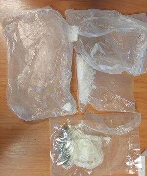 woreczki foliowe z bialym krysztalem